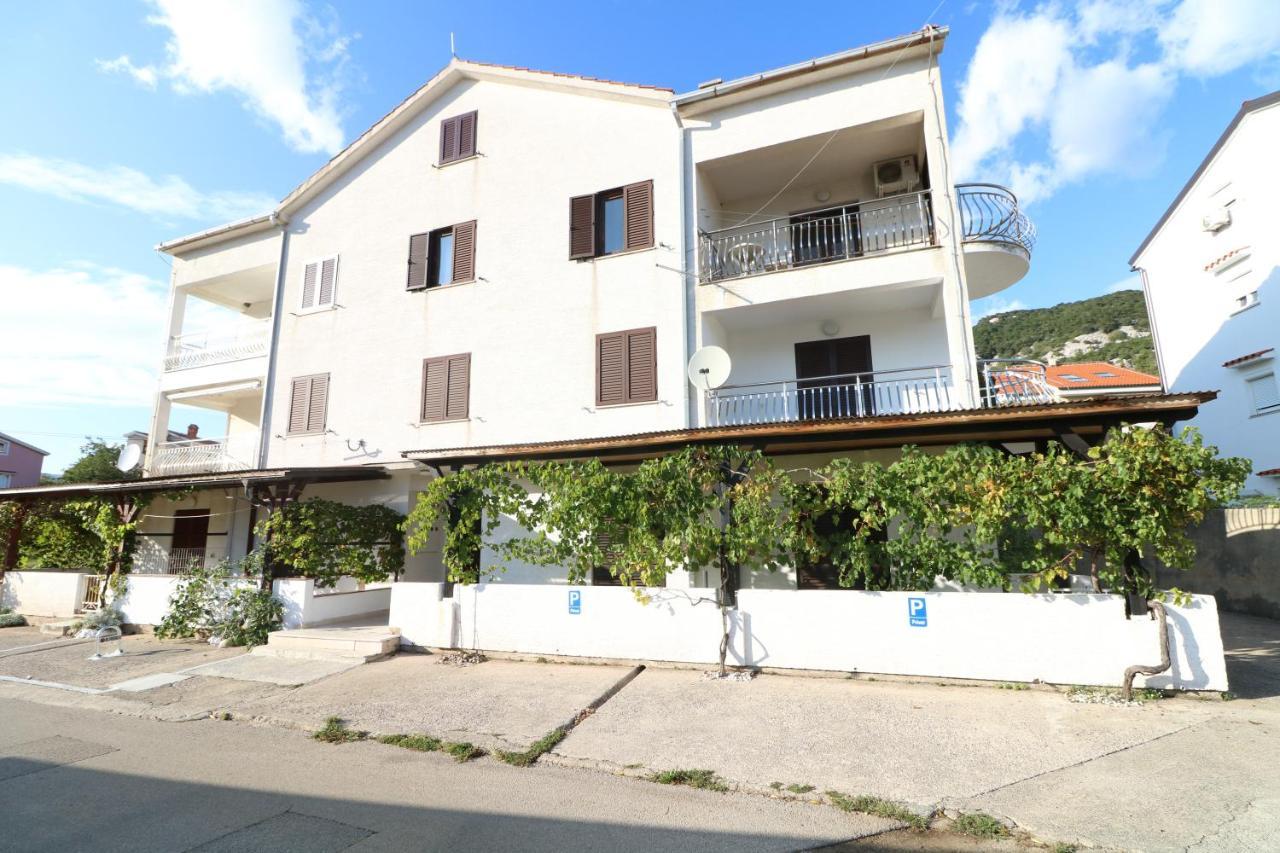 Apartments Vladan With Terrace Baska  Ngoại thất bức ảnh