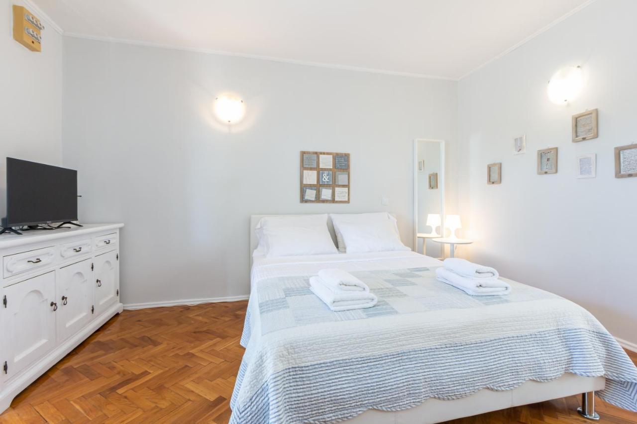 Apartments Vladan With Terrace Baska  Ngoại thất bức ảnh