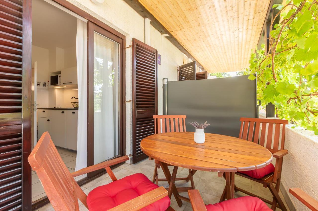 Apartments Vladan With Terrace Baska  Ngoại thất bức ảnh